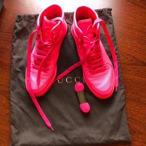 Women Gucci  pink neon sneakers size38
